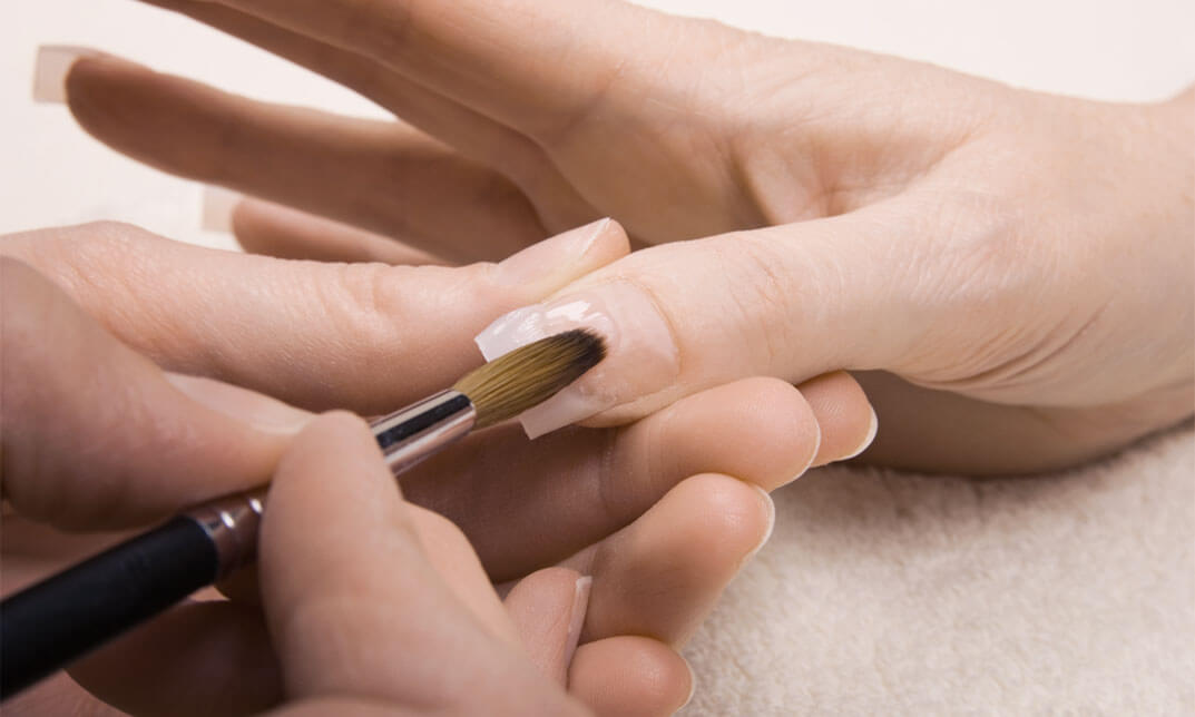Mastering Art of Nail Design and Manicure